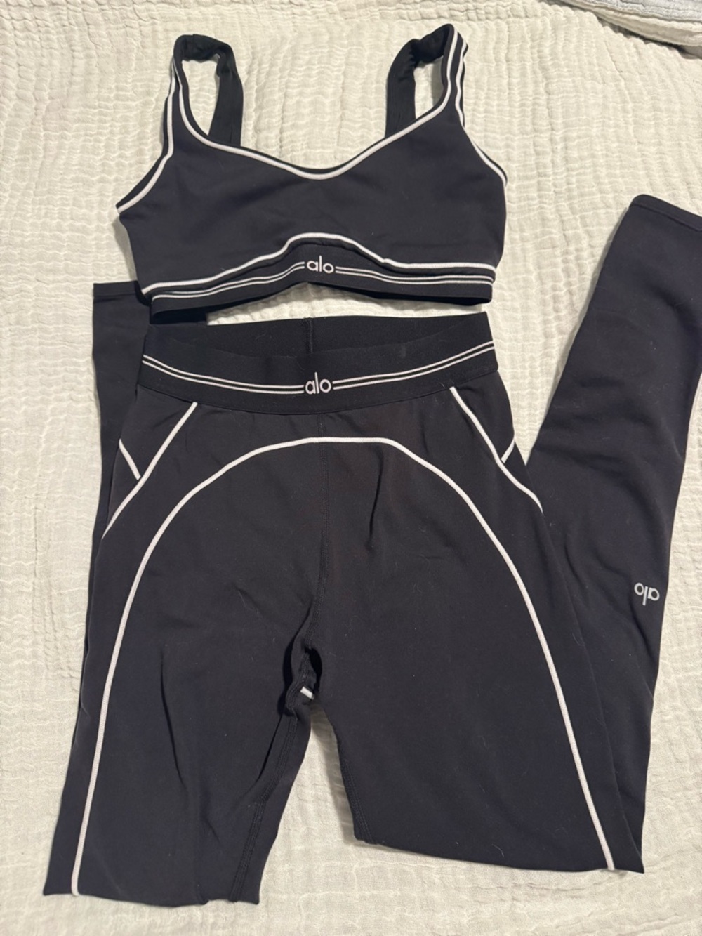 ALO Yoga Black Legging set